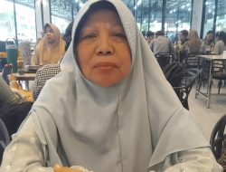 Nenek-Nenek Prapidkan Kapolrestabes Medan